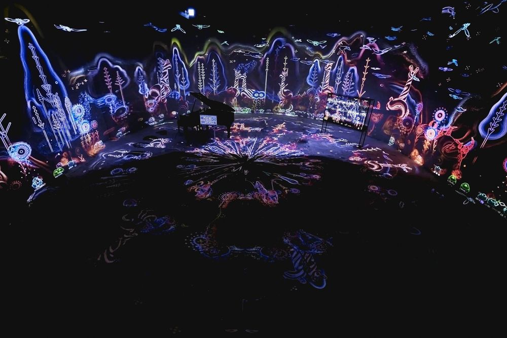 The Eternal Garden in a Bottle — exhibition view 2