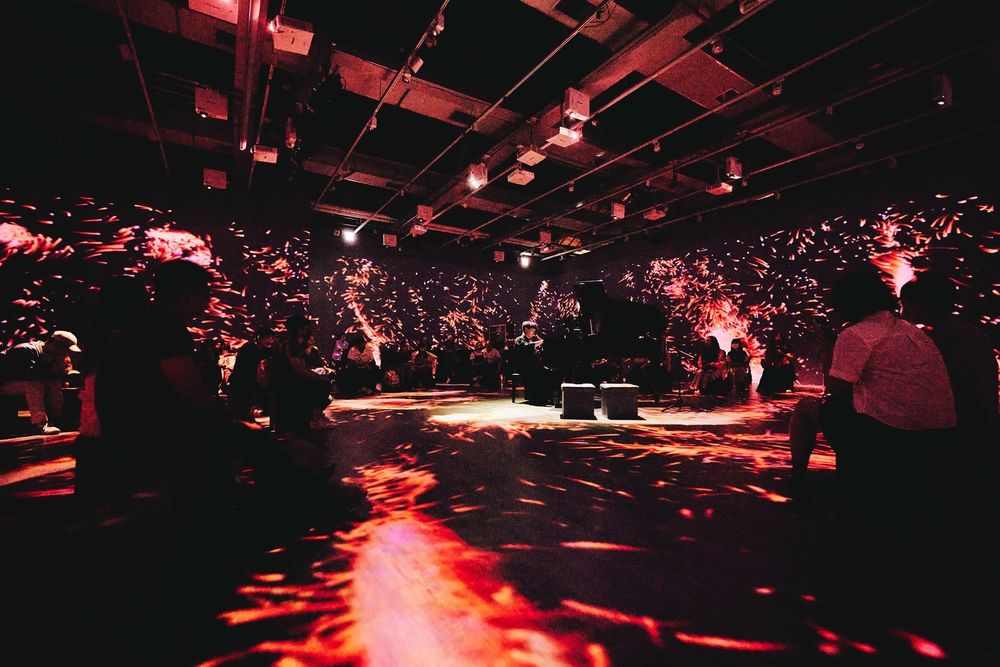 Algorithmic Poetry: The Boundary of Dreams and Solitude