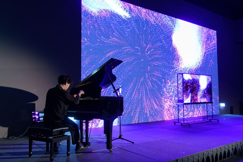 LG Physis — exhibition view 5
