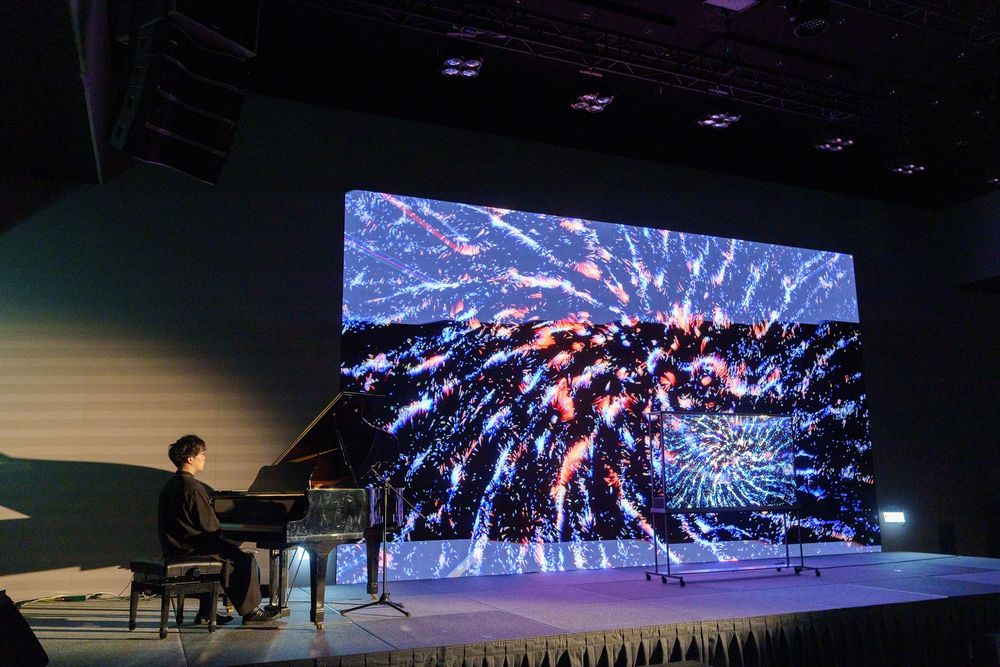 LG Physis — exhibition view 22